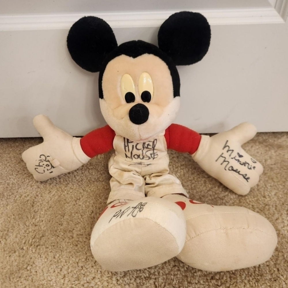 Vintage Mickey Mouse Plush Signed By Characters #BB